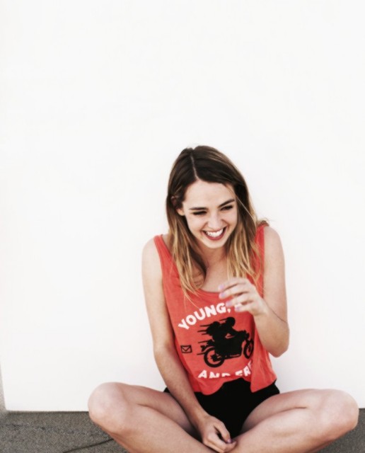 Katelyn Tarver Fotoğrafı