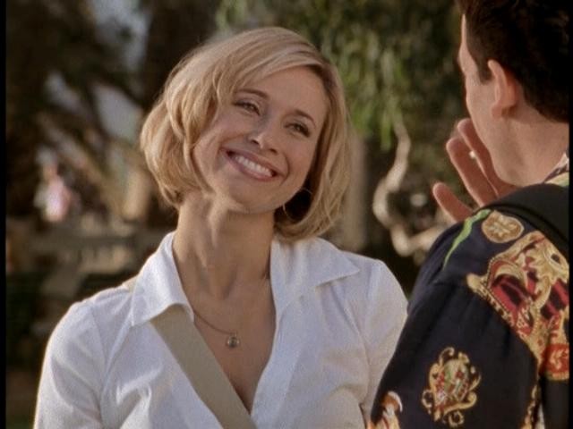 Kristen Miller fotoğrafı