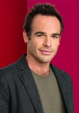 Paul Blackthorne fotoğrafı