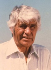 Jim Davis (i) fotoğrafı