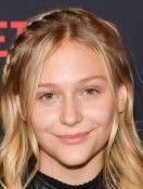 Alyvia Alyn Lind fotoğrafı