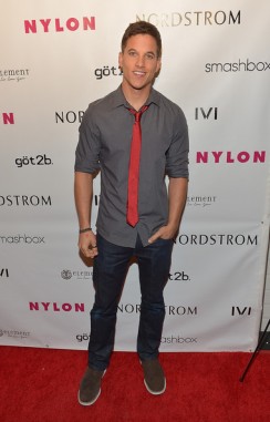 Mike C. Manning Fotoğrafı