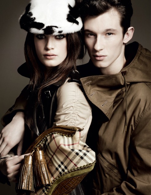 Callum Turner Fotoğrafı