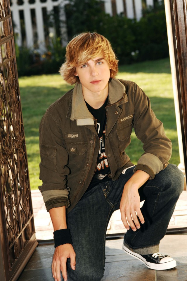 Cody Linley Fotoğrafı