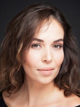 Esra Ronabar fotoğrafı