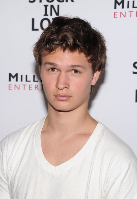 Ansel Elgort fotoğrafı