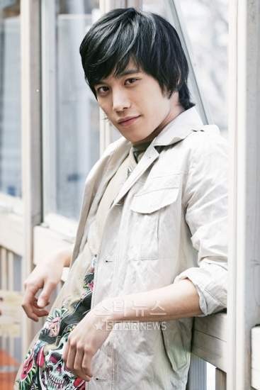 Park Ki-woong Fotoğrafı