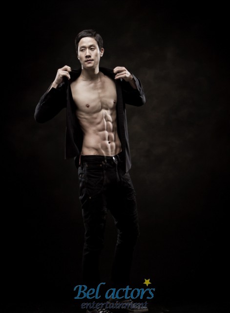 Jeong Woo fotoğrafı