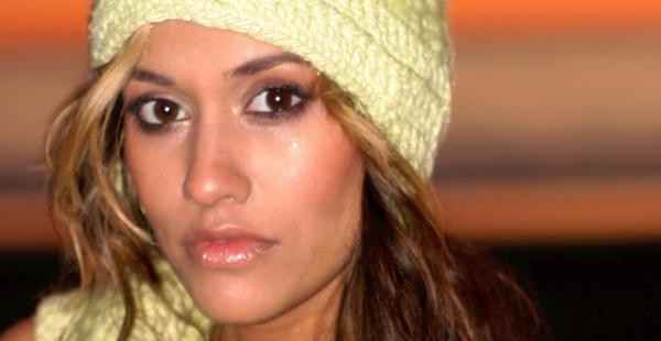 Janina Gavankar Fotoğrafı