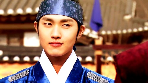 Lee Tae-Ri Fotoğrafı