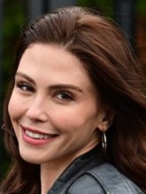 Dilara Aksüyek fotoğrafı