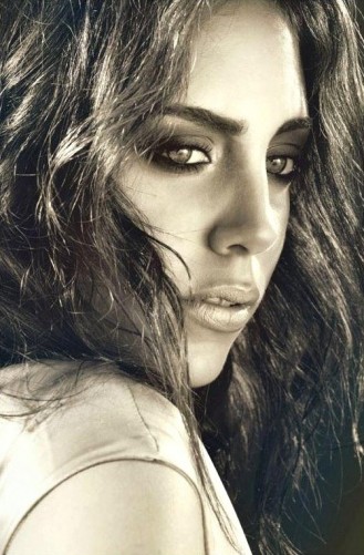 Öykü Karayel fotoğrafı