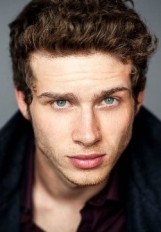 Oliver Stark fotoğrafı