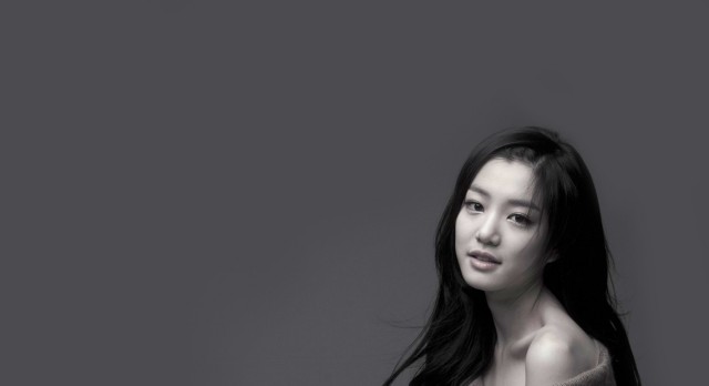 Lee Yoo-Bi Fotoğrafı