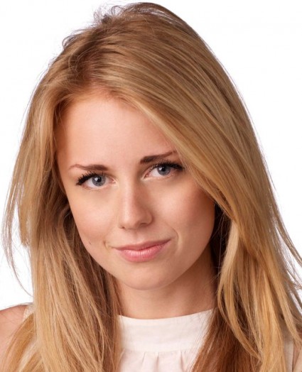 Justine Lupe fotoğrafı