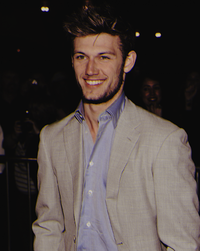 Alex Pettyfer fotoğrafı