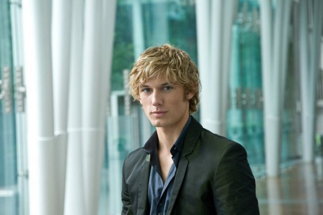 Alex Pettyfer Fotoğrafı