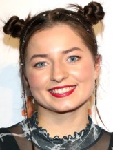 Hazel Doupe fotoğrafı