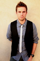 Tim Ogletree fotoğrafı