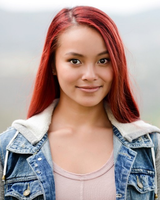 Ysa Penarejo Fotoğrafı