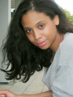 Jennifer Lotsi fotoğrafı