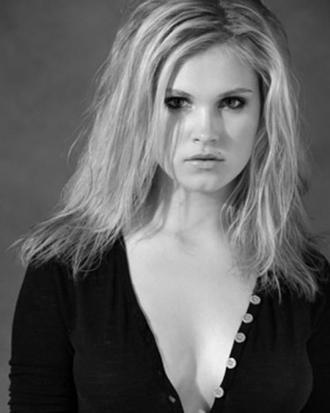 Eliza Taylor Fotoğrafı