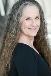 Julie Oliver-Touchstone fotoğrafı