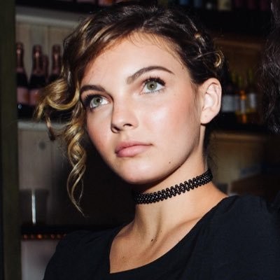 Camren Bicondova Fotoğrafı