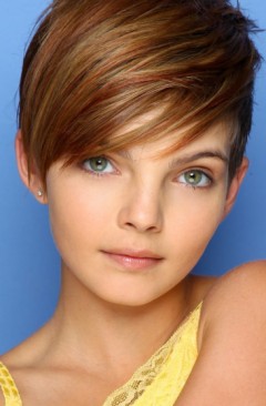Camren Bicondova Fotoğrafı