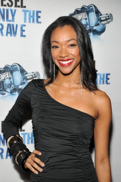 Sonequa Martin-Green Fotoğrafı
