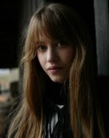 Lou de Laâge Fotoğrafı