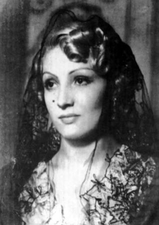 Cahide Sonku fotoğrafı