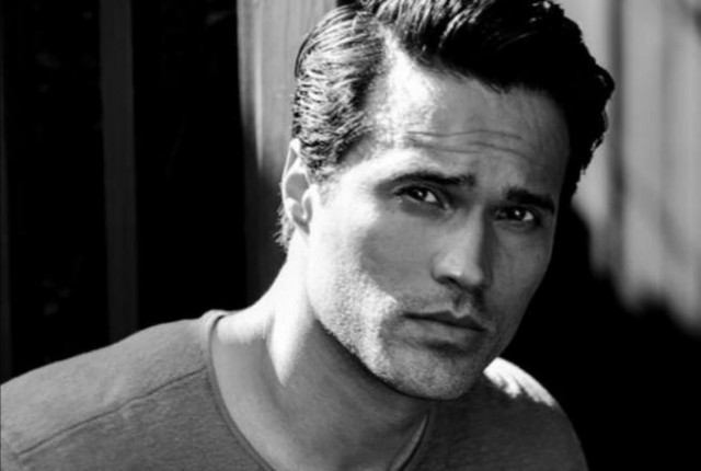 Brett Dalton fotoğrafı