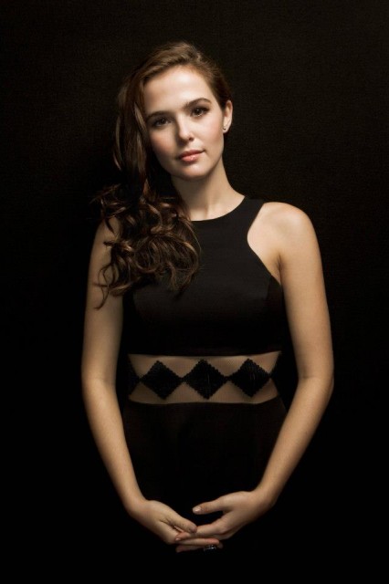 Zoey Deutch Fotoğrafı