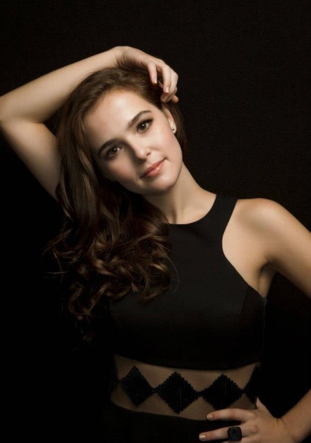 Zoey Deutch Fotoğrafı
