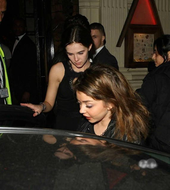 Zoey Deutch Fotoğrafı