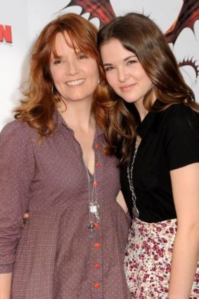 Zoey Deutch Fotoğrafı