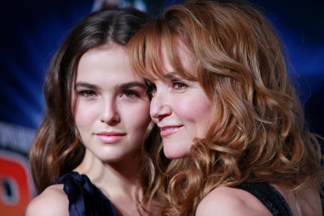 Zoey Deutch Fotoğrafı