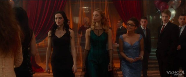 Zoey Deutch Fotoğrafı