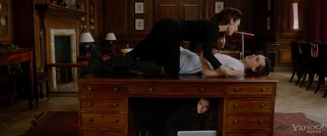 Zoey Deutch Fotoğrafı