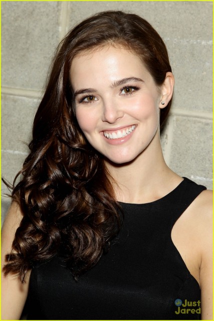 Zoey Deutch Fotoğrafı