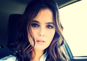 Zoey Deutch Fotoğrafı