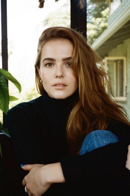Zoey Deutch Fotoğrafı