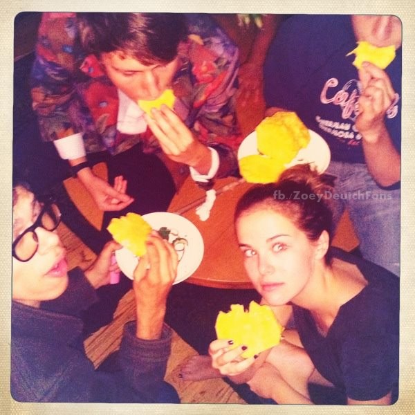 Zoey Deutch Fotoğrafı