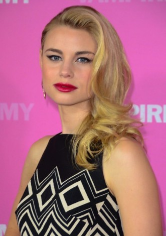 Lucy Fry Fotoğrafı