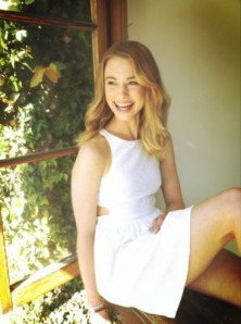 Lucy Fry Fotoğrafı