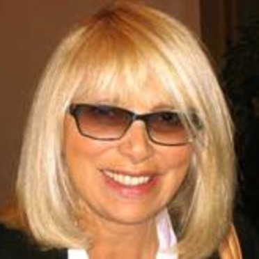 Mireille Darc fotoğrafı