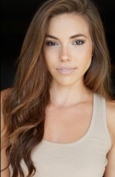 Courtney B Turk fotoğrafı