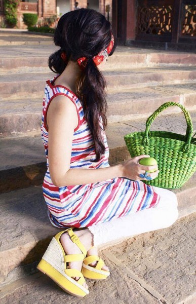 Evelyn Sharma Fotoğrafı