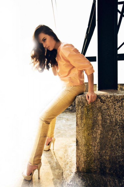 Evelyn Sharma Fotoğrafı